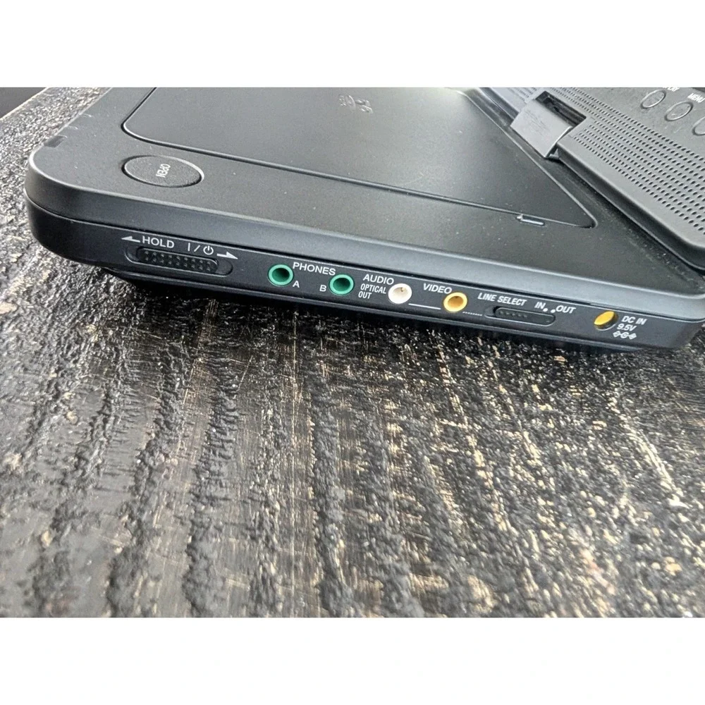 Sony Portable CD/DVD Player DVP-FX820 8